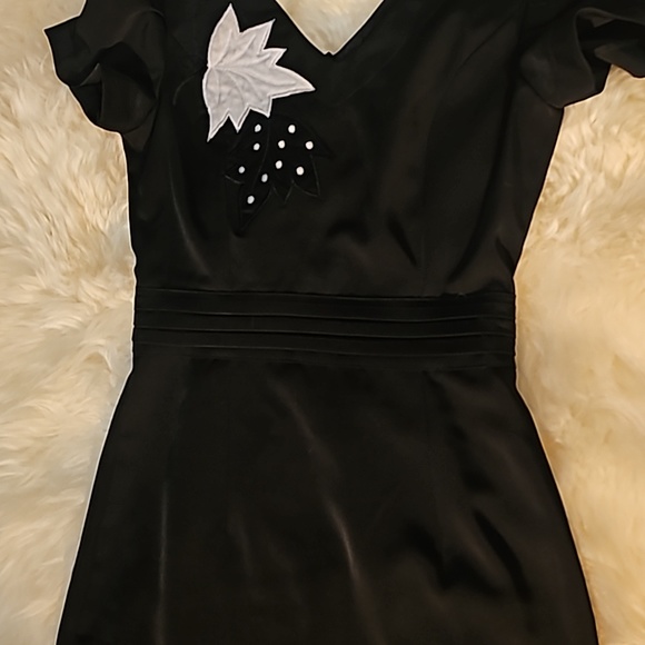 Nice Dress 👗 - Picture 15 of 15